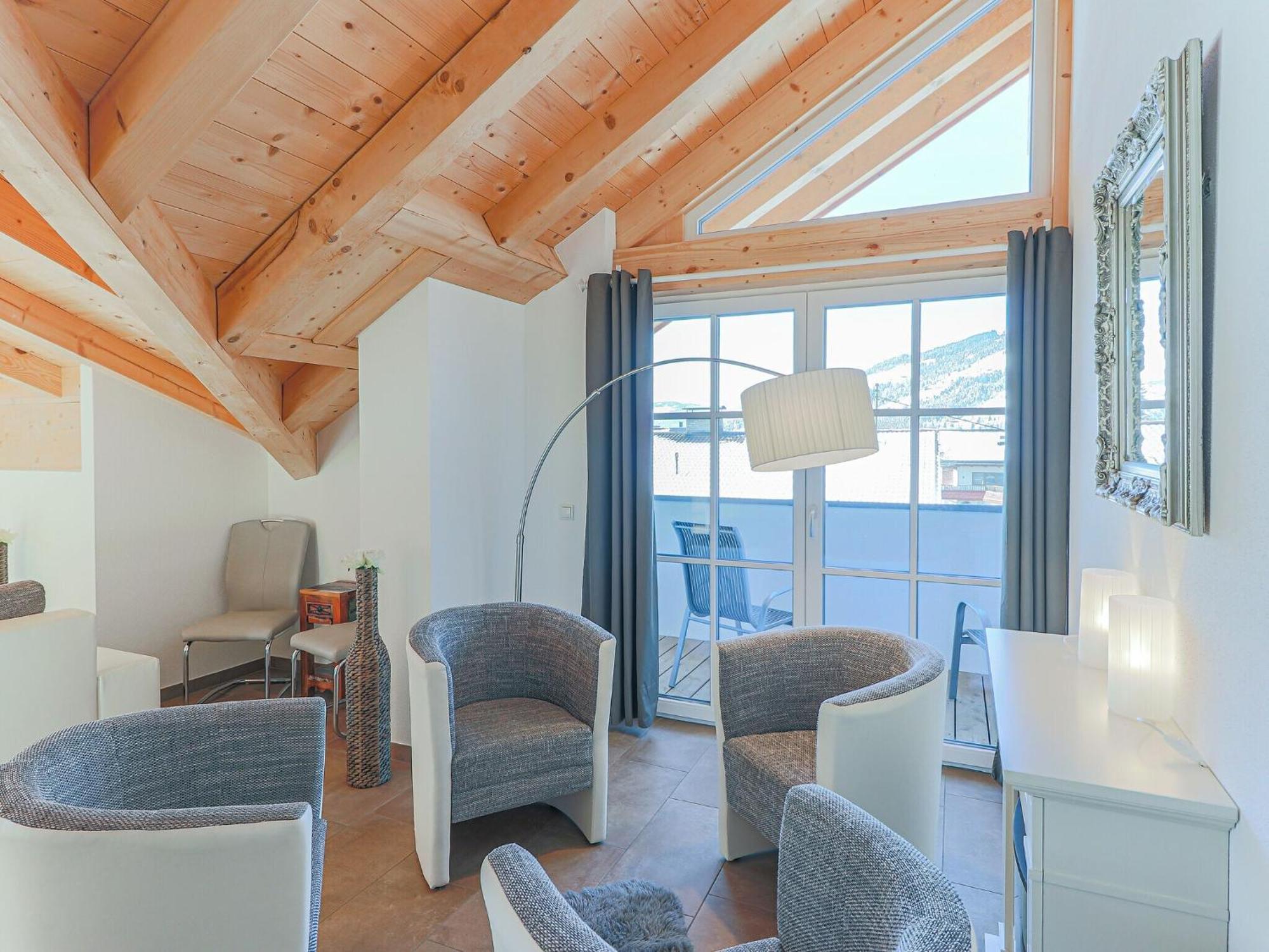 Luxury Penthouse With Balcony Ski Storage Carport Lift Apartamento Brixen im Thale Exterior foto